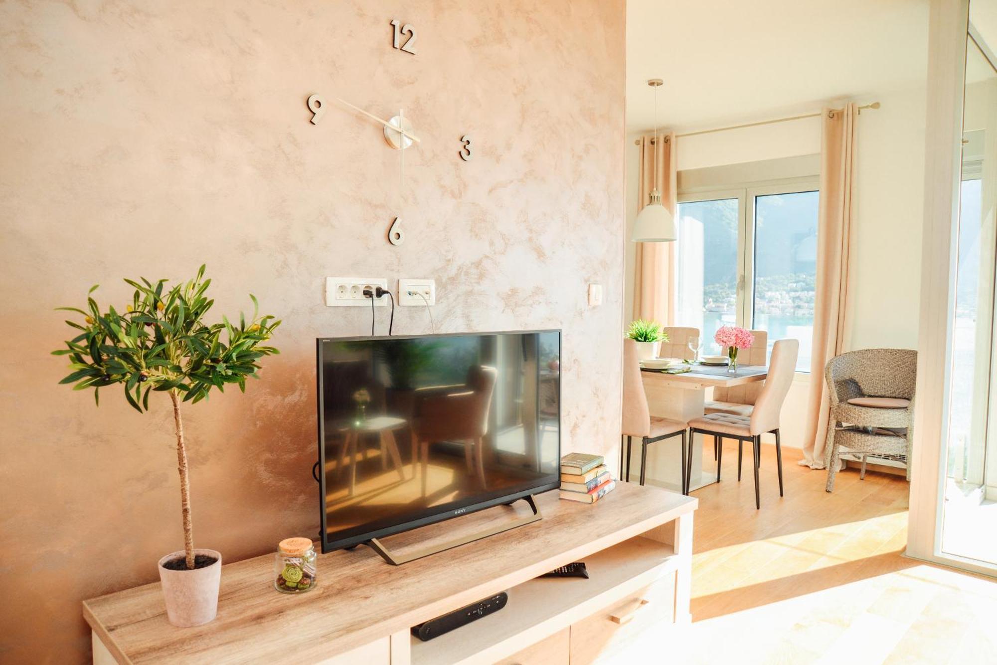Sea View Apartment For 4 Kotor Exterior foto